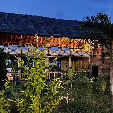 Mowgli'S Cafe Hampi & Guest House 외부 사진