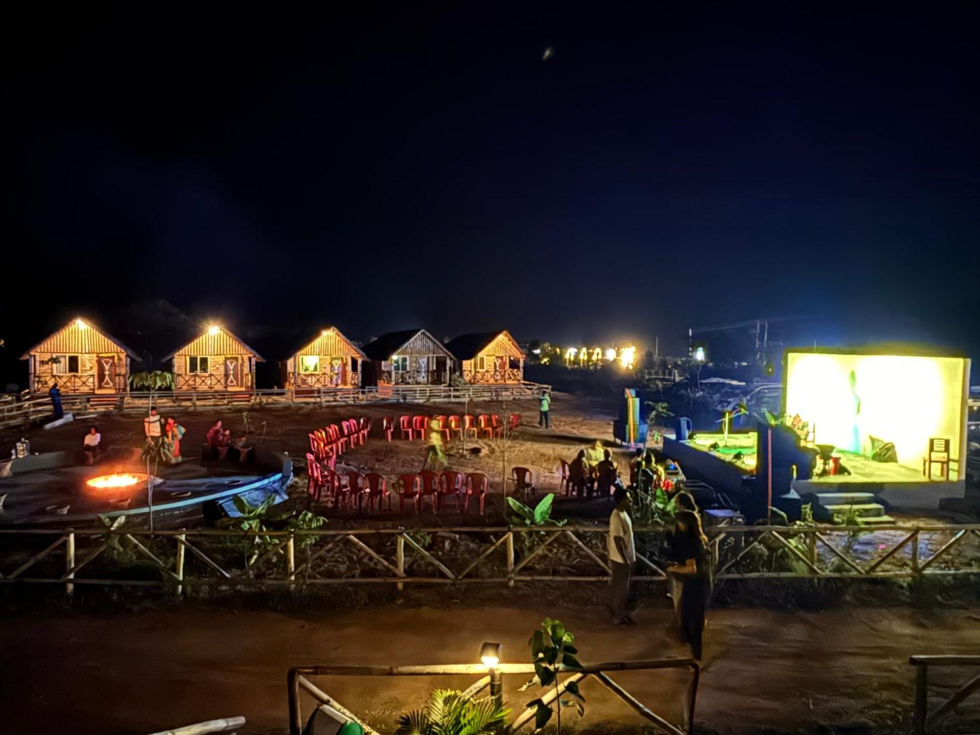 Mowgli'S Cafe Hampi & Guest House 외부 사진