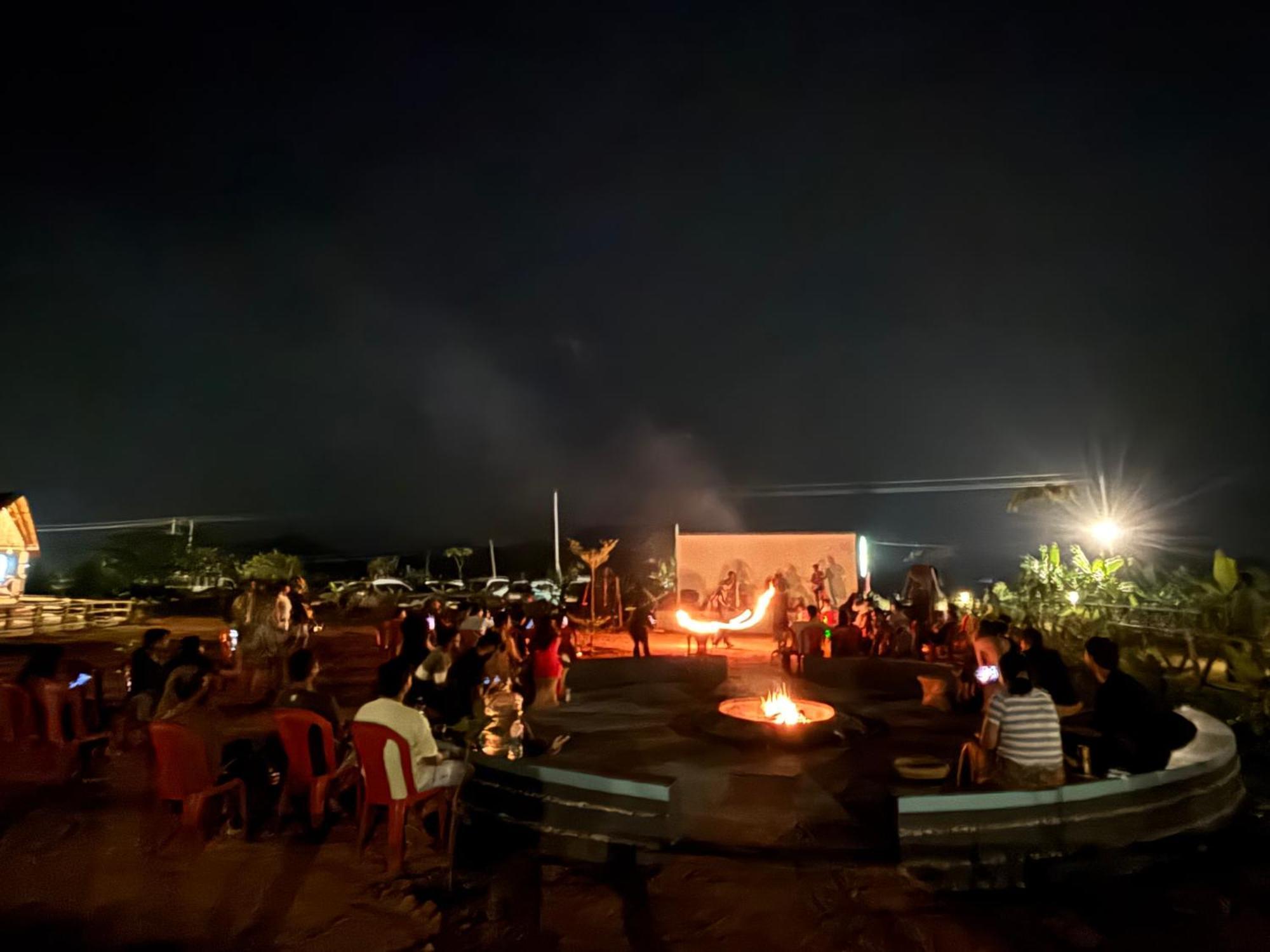 Mowgli'S Cafe Hampi & Guest House 외부 사진