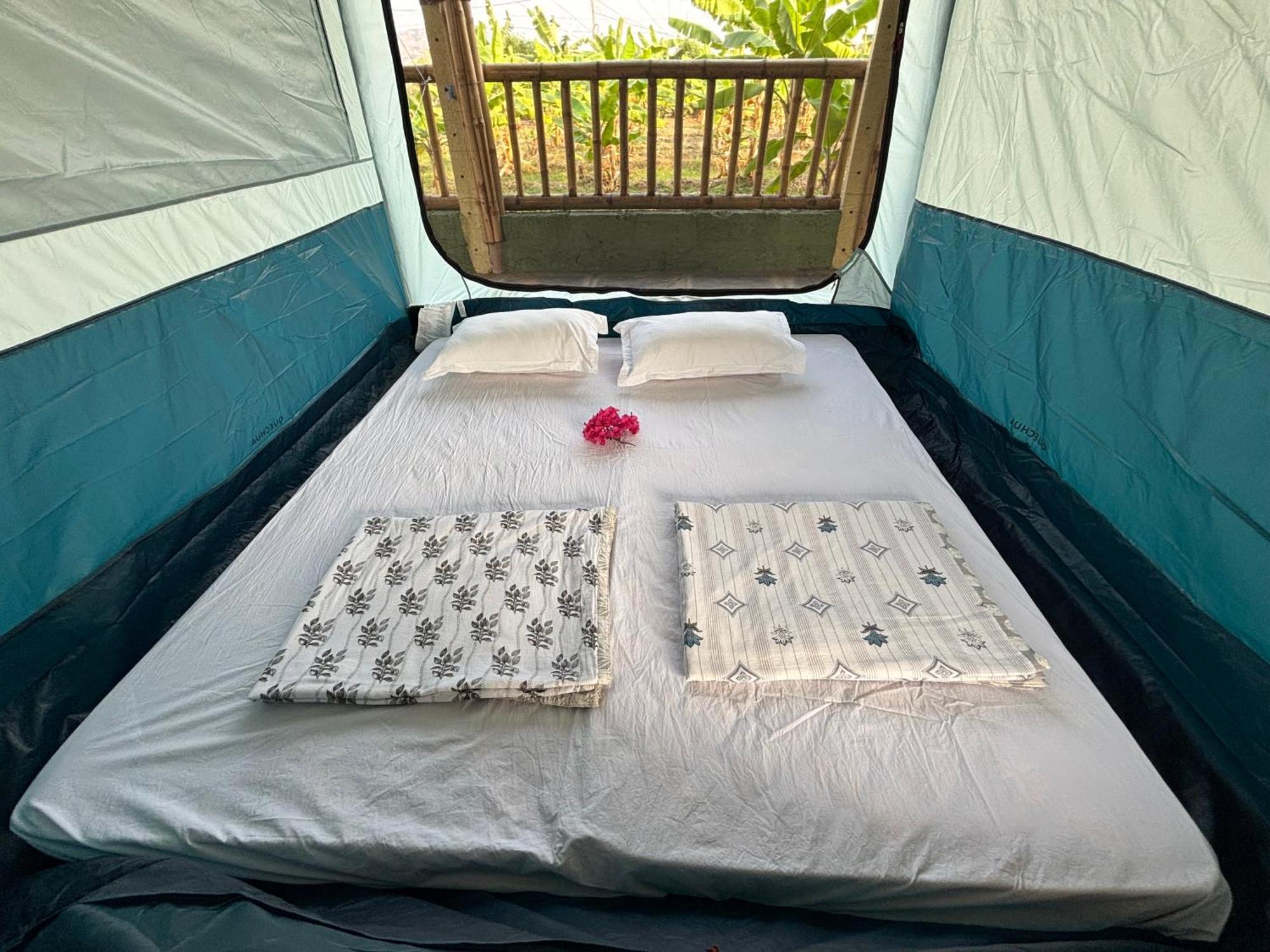 Mowgli'S Cafe Hampi & Guest House 외부 사진